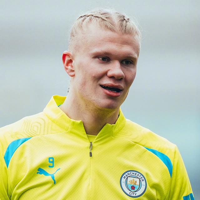 Peacemaker加入 Bad News Eagles 担任教练