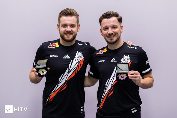 诈骗者使用 apEX 名称和 Team Vitality 品牌进行 YouTube 诈骗