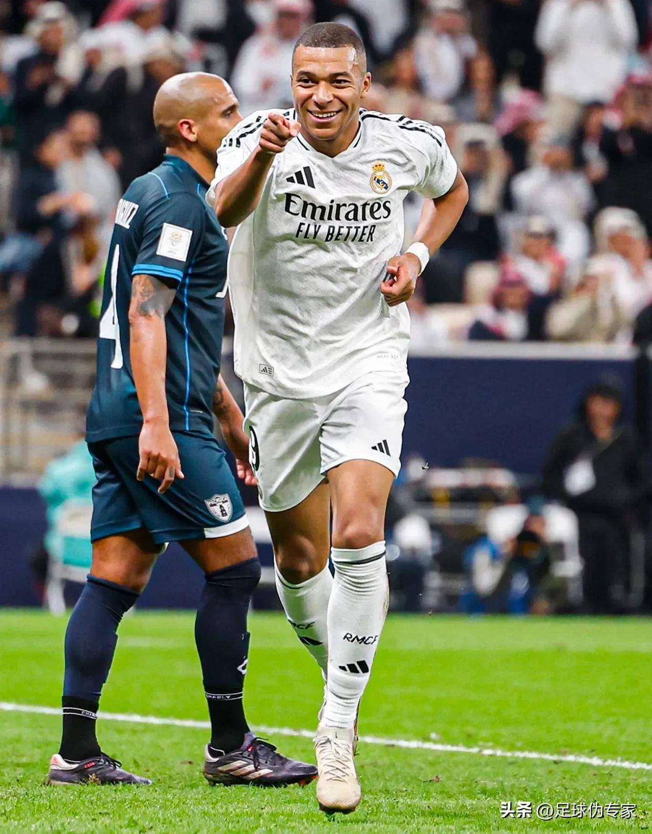 【数据前瞻】 Bilibili Gaming vs LNG Esports 谁能保持在登峰组的不败纪录