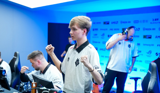 Bilibili Gaming 官方宣布：Xiasu 即刻辞去教练职务