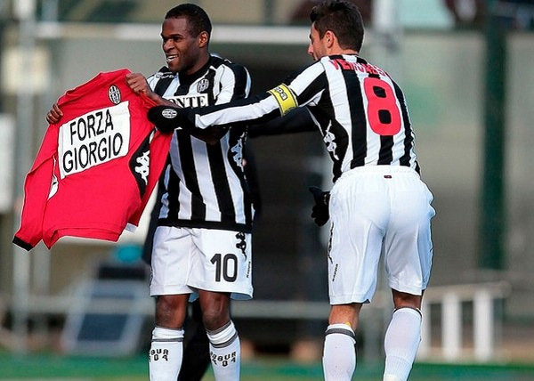 LCK夏季赛第五周结束：GEN十胜零负领衔积分榜